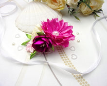 Charger l&#39;image dans la galerie, Barrette française florale en satin rose et crème, Pince cheveux mariage champêtre