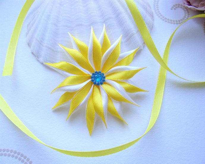 Pince à cheveux fleur en satin jaune et blanc, Barrette à cheveux mariage