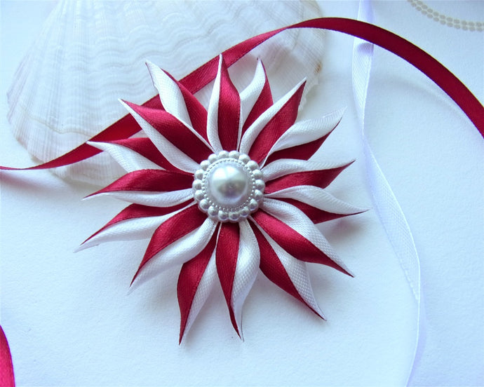 Pince à cheveux fleur en satin bordeaux et blanc, Barrette à cheveux mariage