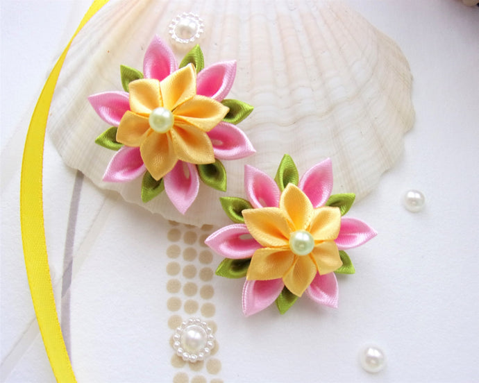 Élastique cheveux fleur kanzashi rose et jaune, queue de cheval, nattes petite fille, Chouchou