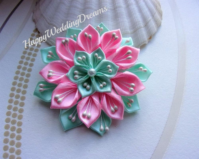 Pince à cheveux fleur en satin rose et vert menthe