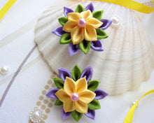 Charger l&#39;image dans la galerie, Pince cheveux fleur kanzashi pour petite fille couleurs violet et jaune