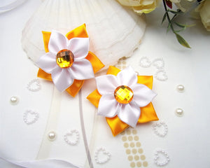 Barrettes fleurs  doré et blanc pour demoiselles d'honneur, Pinces à cheveux mariage, baptême ou communion