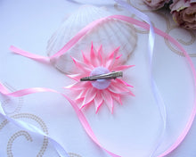 Charger l&#39;image dans la galerie, Pince à cheveux fleur en satin rose et blanc, Barrette à cheveux mariage